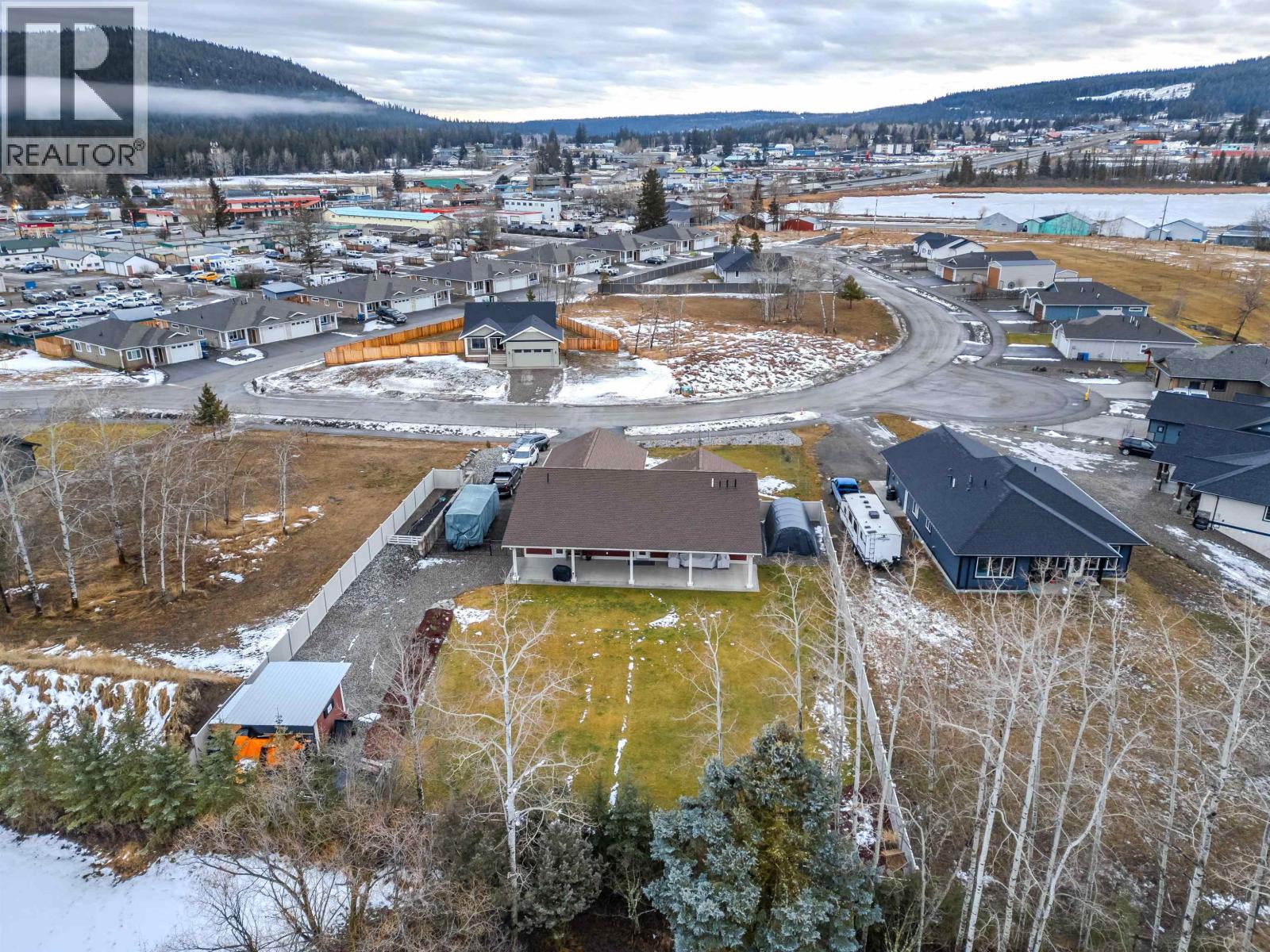 314 SANDHILL CRESCENT - 31