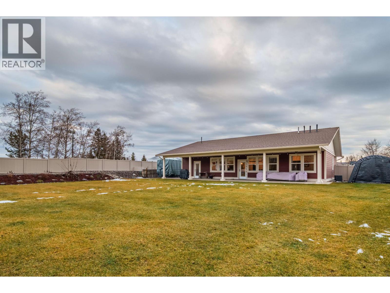 314 SANDHILL CRESCENT - 24