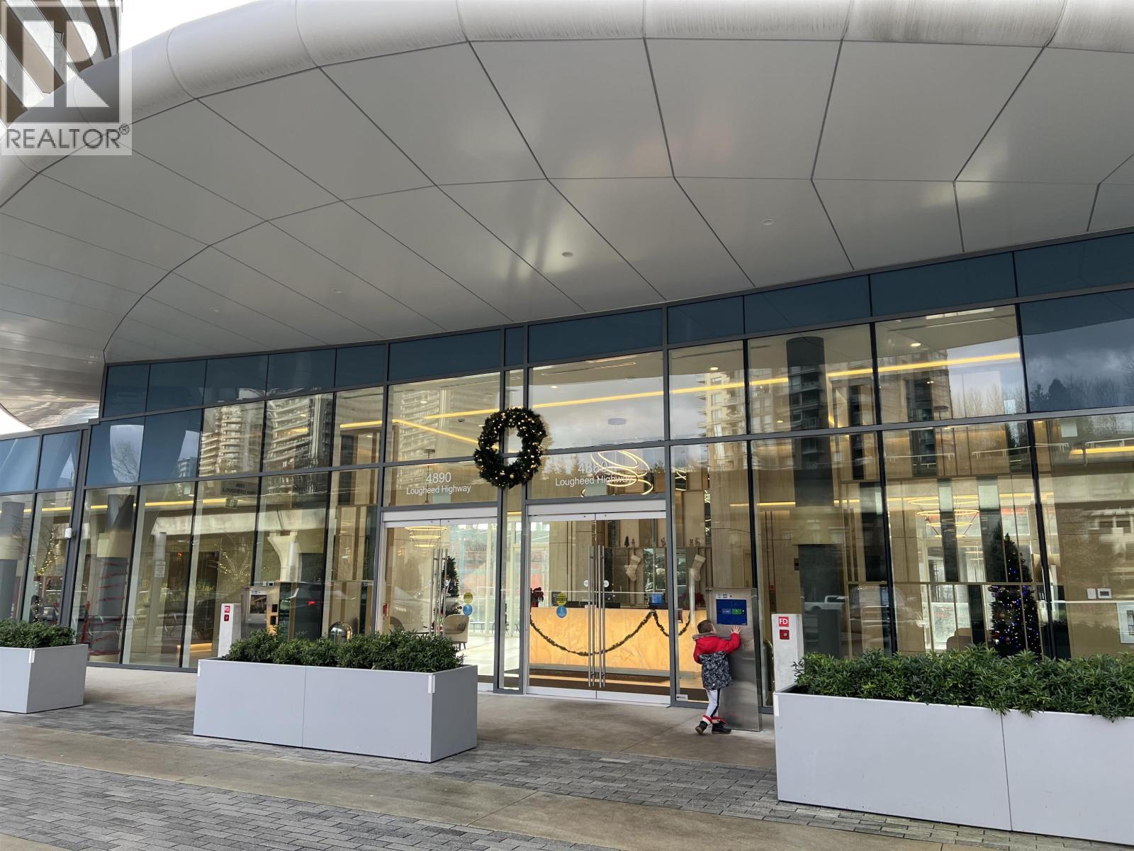 401 4890 LOUGHEED HIGHWAY - Photo 4 of 40, Burnaby, British Columbia