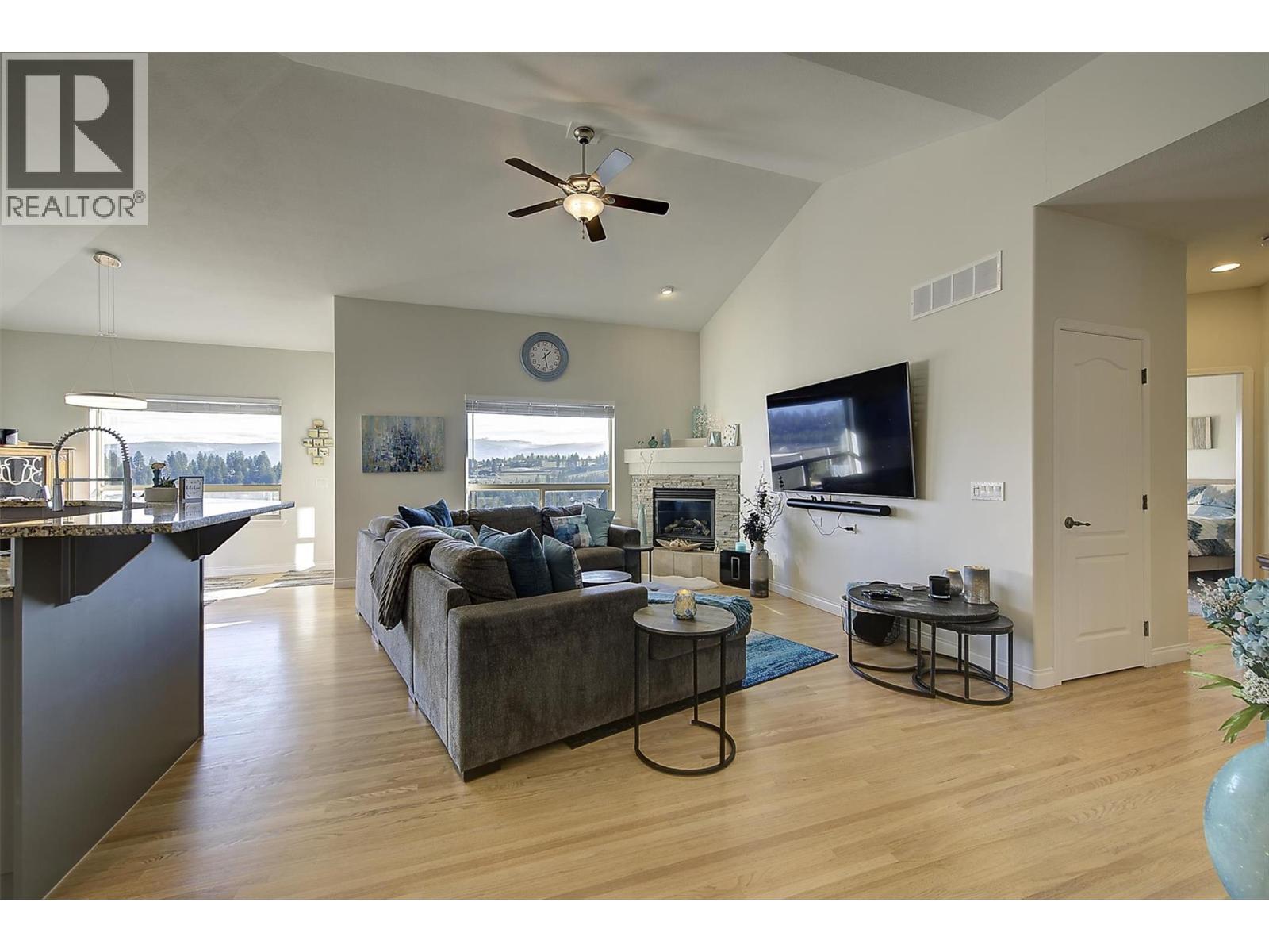  2053 Spyglass Way, West Kelowna