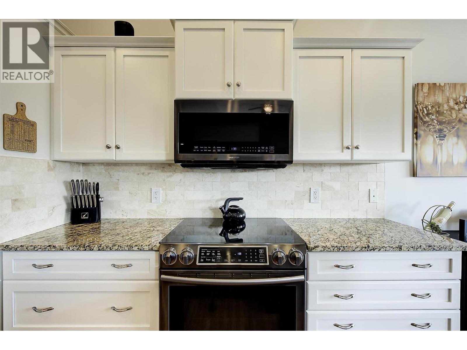  2053 Spyglass Way, West Kelowna