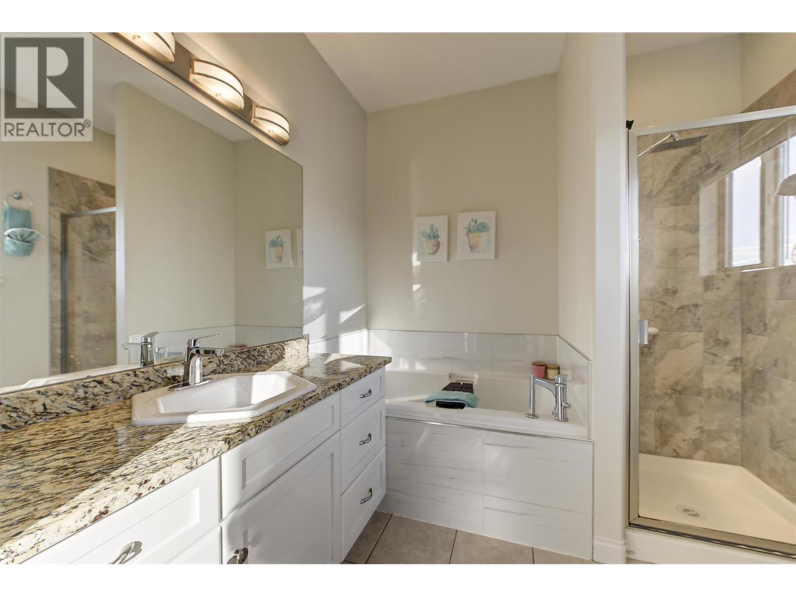  2053 Spyglass Way, West Kelowna