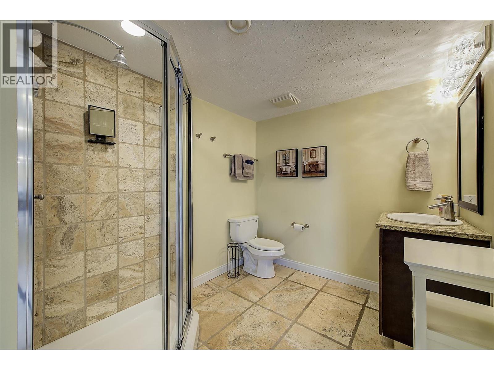  2053 Spyglass Way, West Kelowna