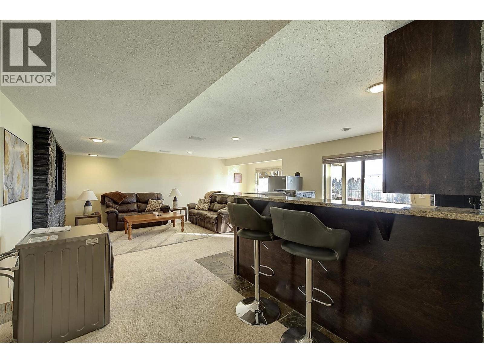  2053 Spyglass Way, West Kelowna