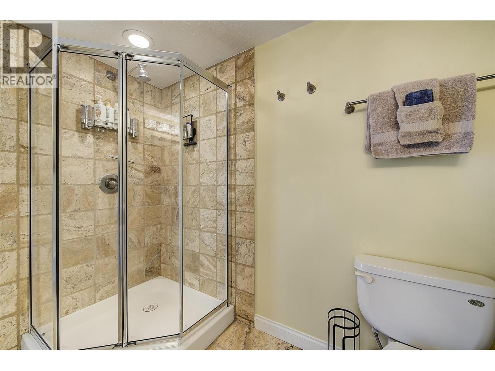  2053 Spyglass Way, West Kelowna