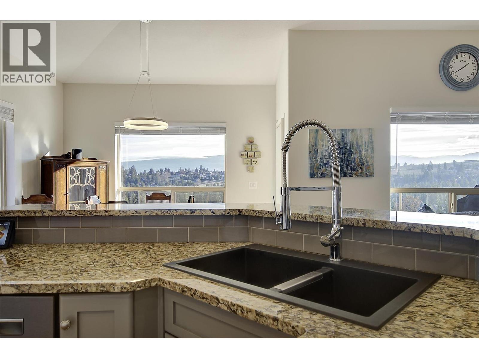  2053 Spyglass Way, West Kelowna