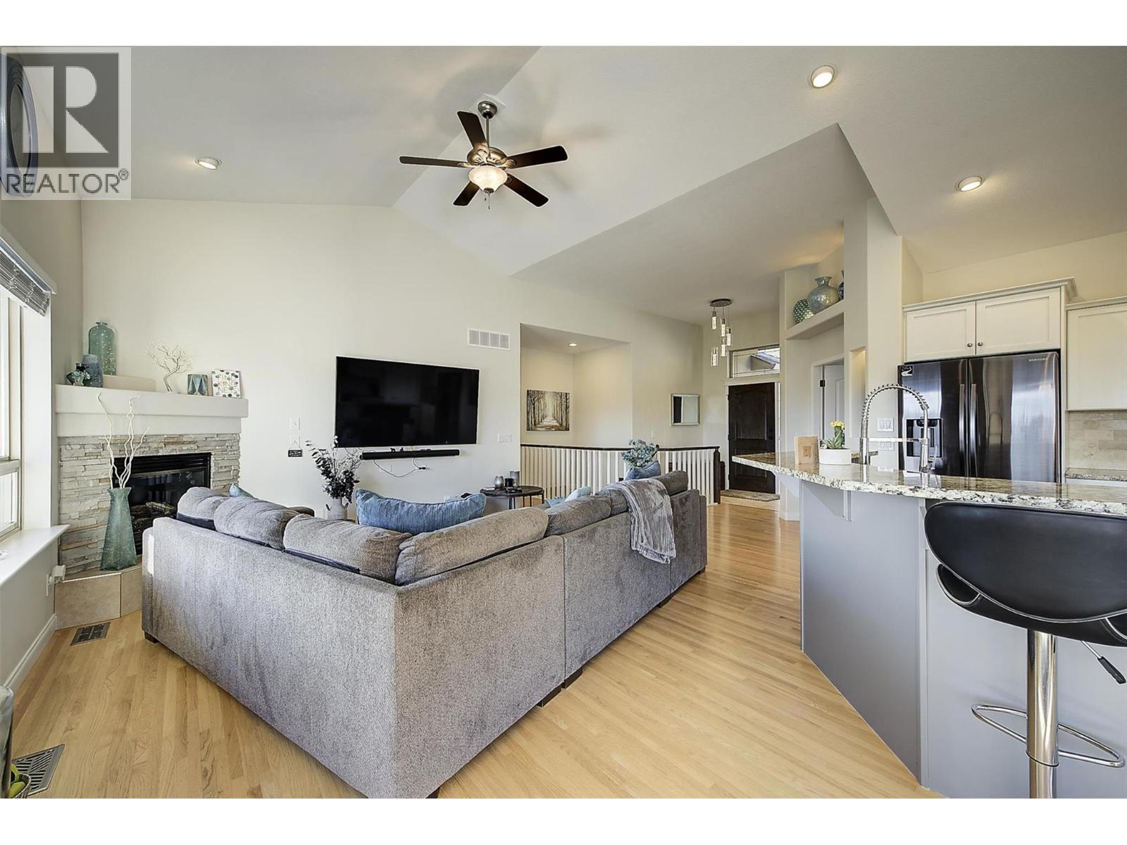  2053 Spyglass Way, West Kelowna