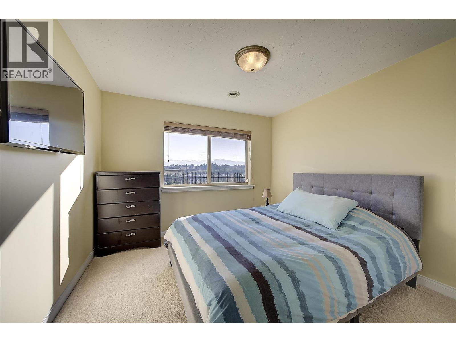  2053 Spyglass Way, West Kelowna