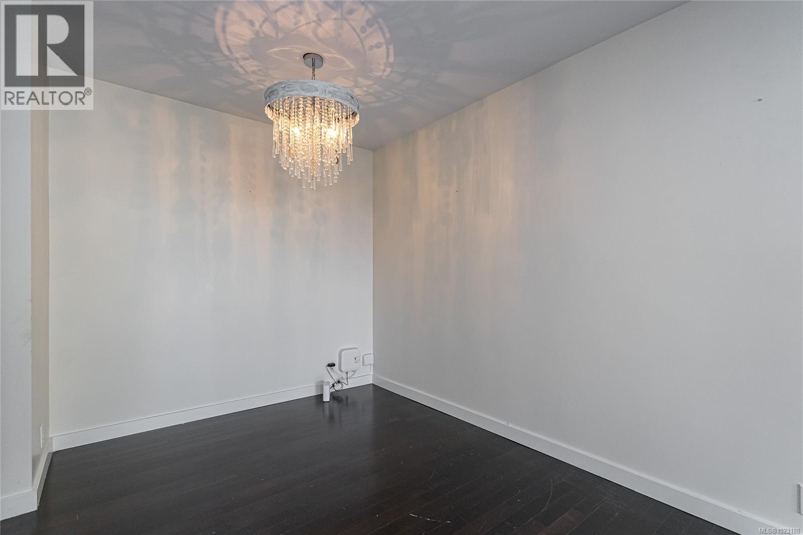 1005 1630 Quadra Street, Victoria