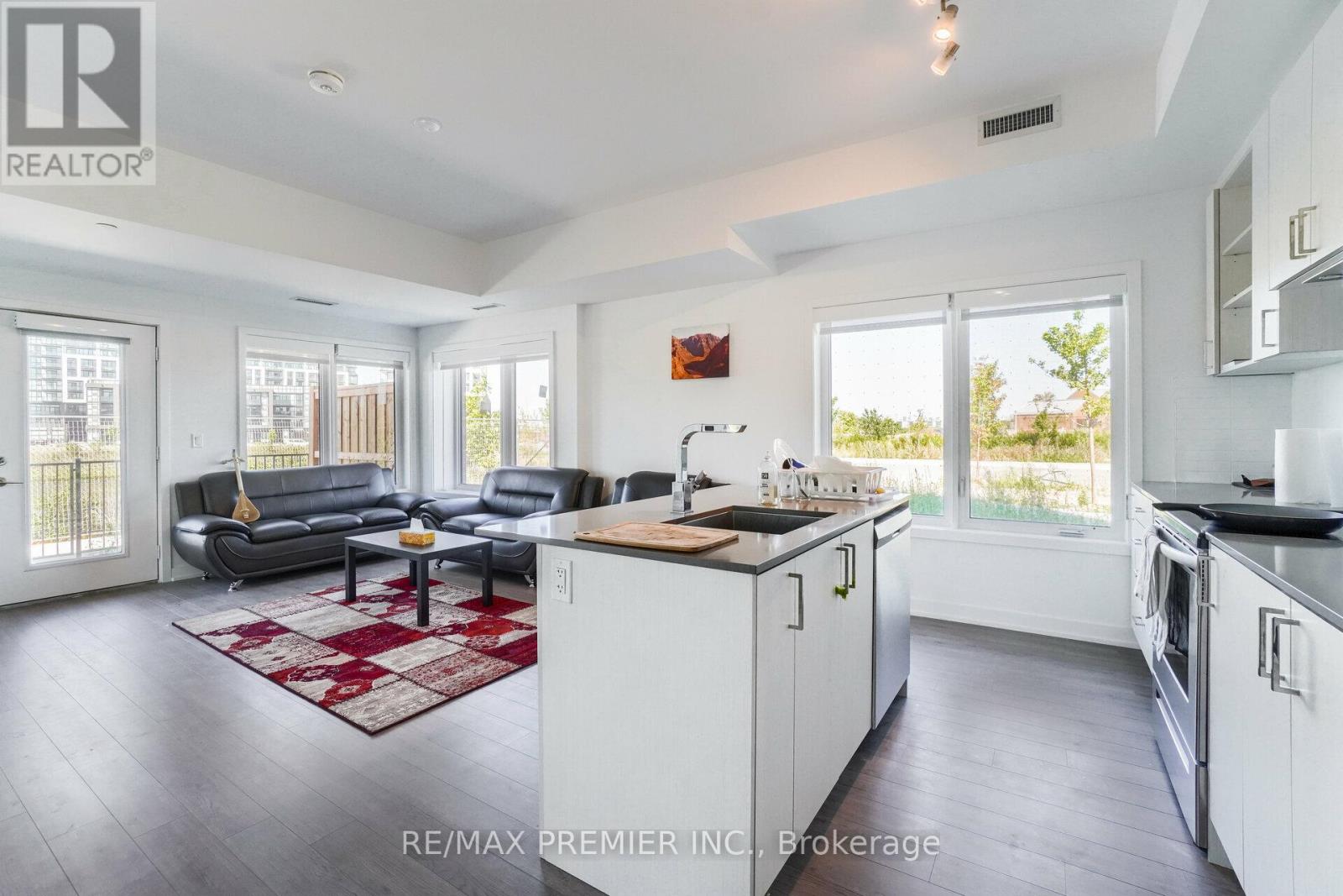 #116 155 DOWNSVIEW PARK BOULEVARD - 10