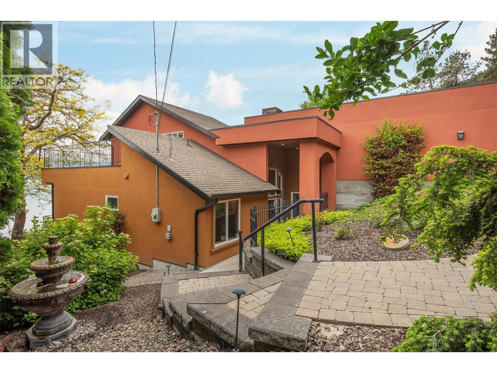  683 Westside Road South, West Kelowna