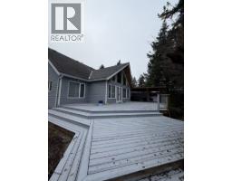 5393 Sans Souci Road, Halfmoon Bay, BC V7Z1B6 Photo 8