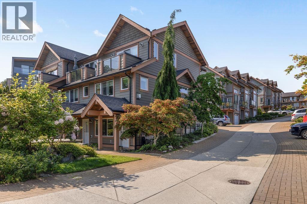 3 728 GIBSONS WAY, Gibsons