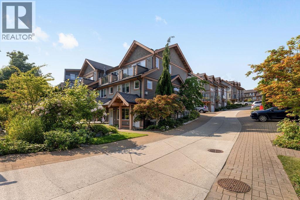 3 728 GIBSONS WAY, Gibsons