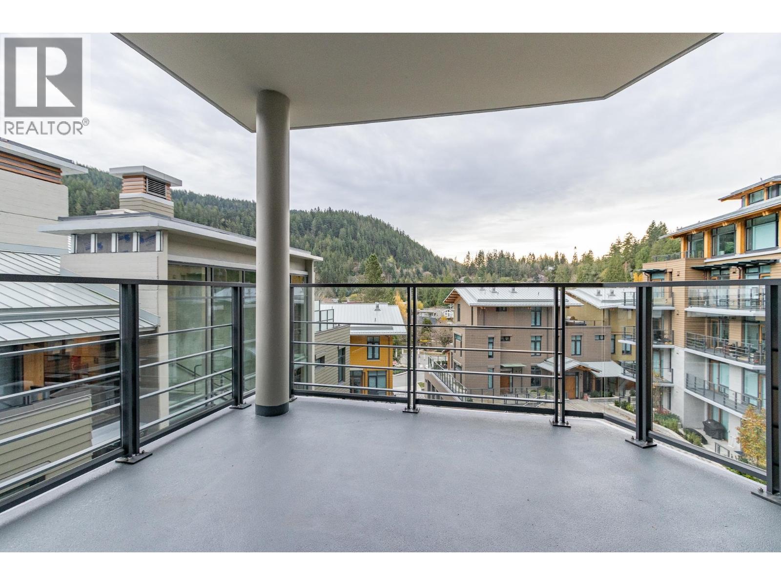 401 6687 NELSON AVENUE, West Vancouver