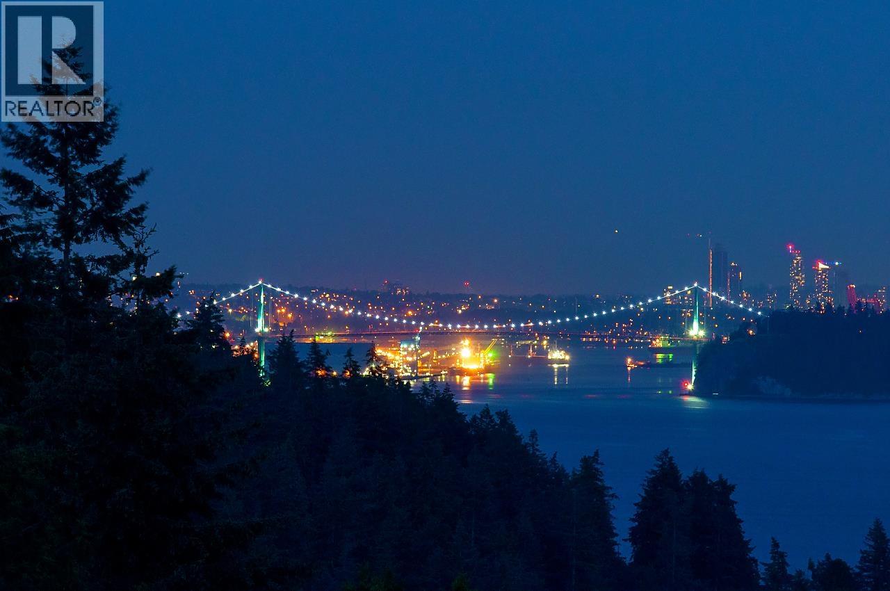 4265 ROCKBANK PLACE, West Vancouver