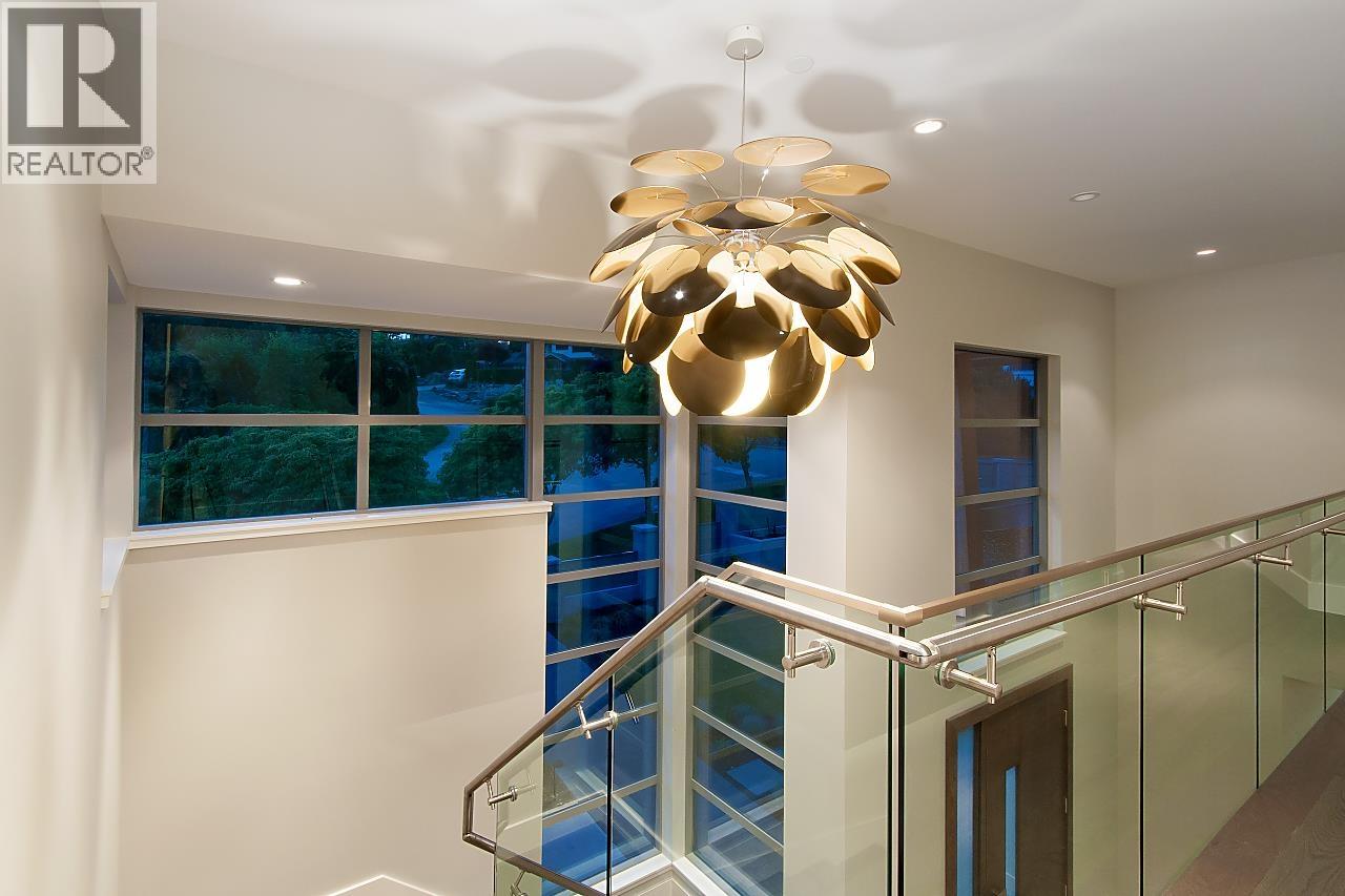 4265 ROCKBANK PLACE, West Vancouver