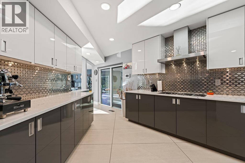 3722 SOUTHRIDGE PLACE, West Vancouver