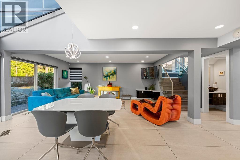 3722 SOUTHRIDGE PLACE, West Vancouver