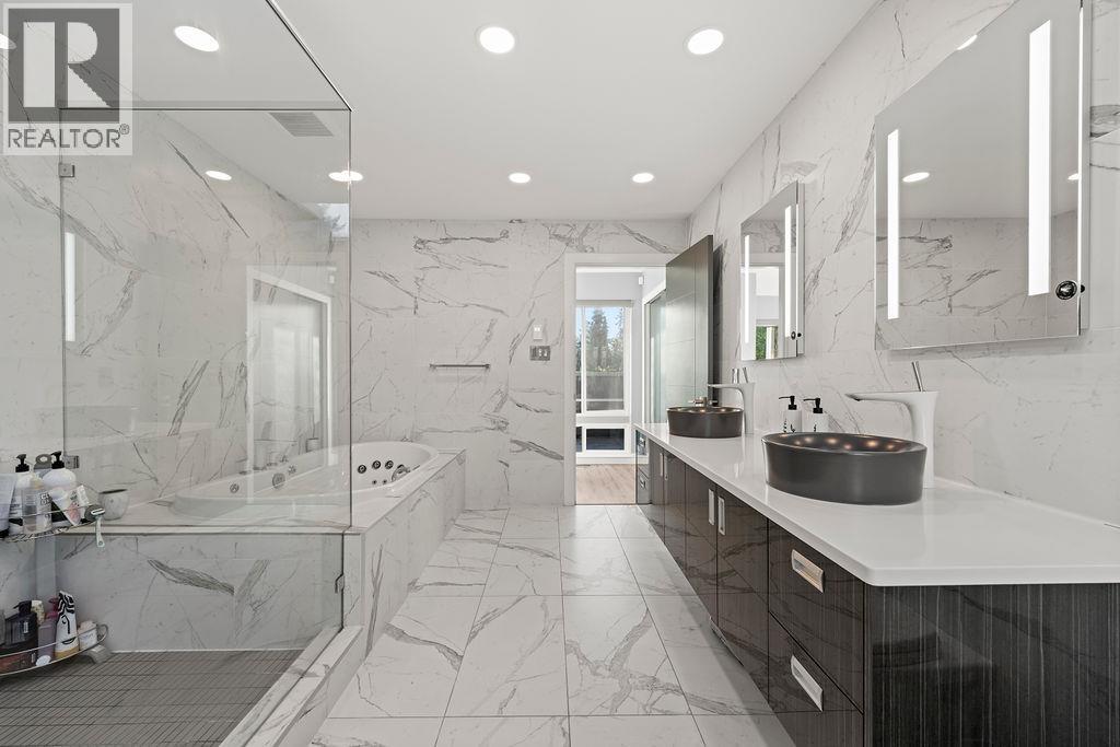 3722 SOUTHRIDGE PLACE, West Vancouver