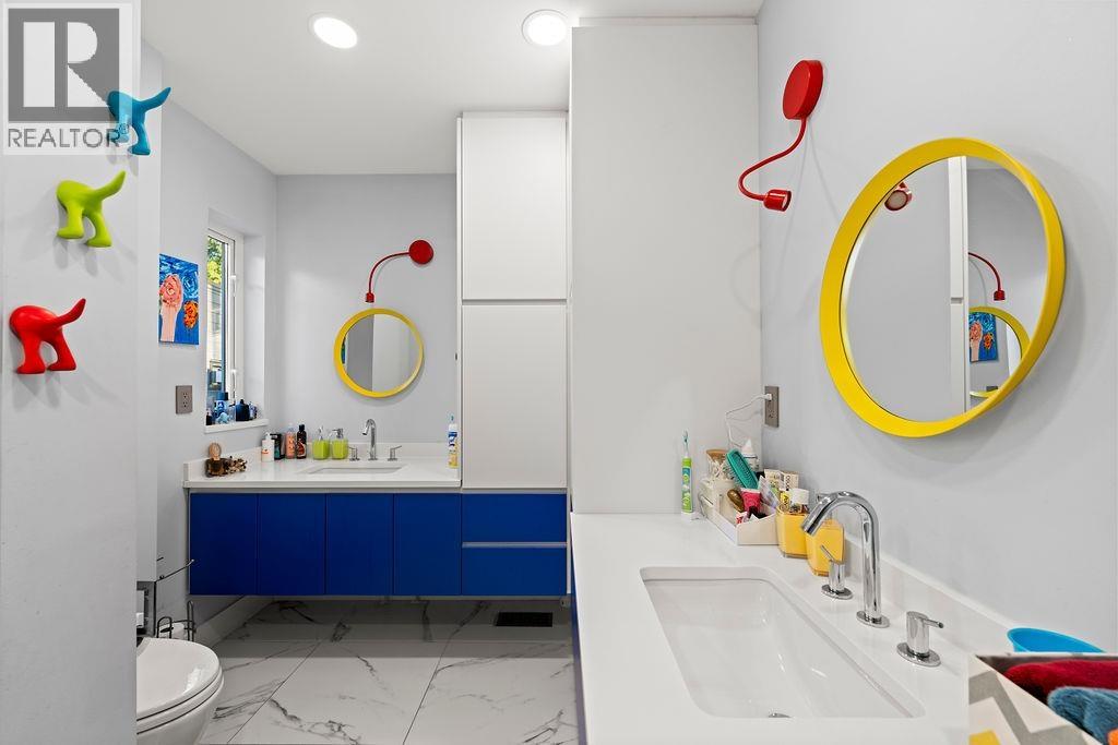 3722 SOUTHRIDGE PLACE, West Vancouver