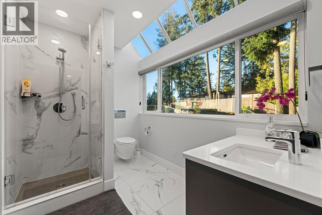 3722 SOUTHRIDGE PLACE, West Vancouver