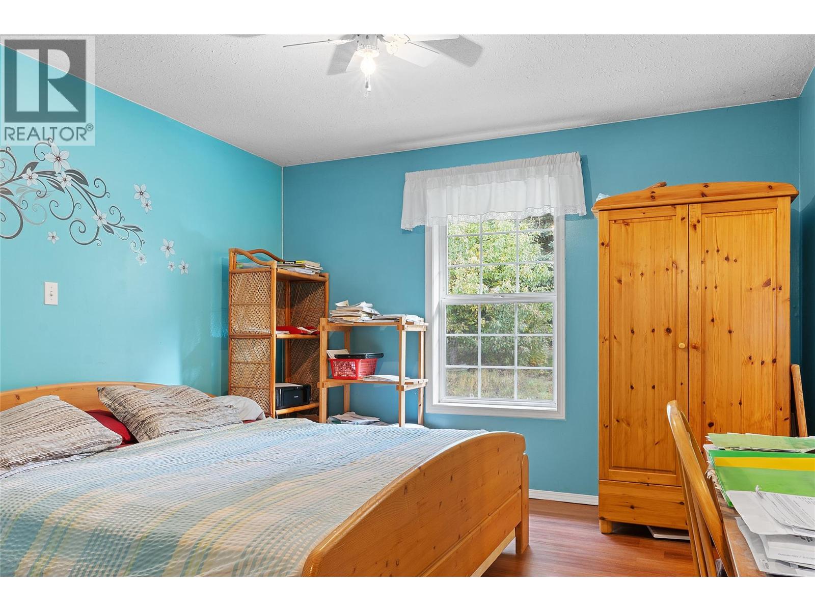  1277 Mountain View Road, Spallumcheen