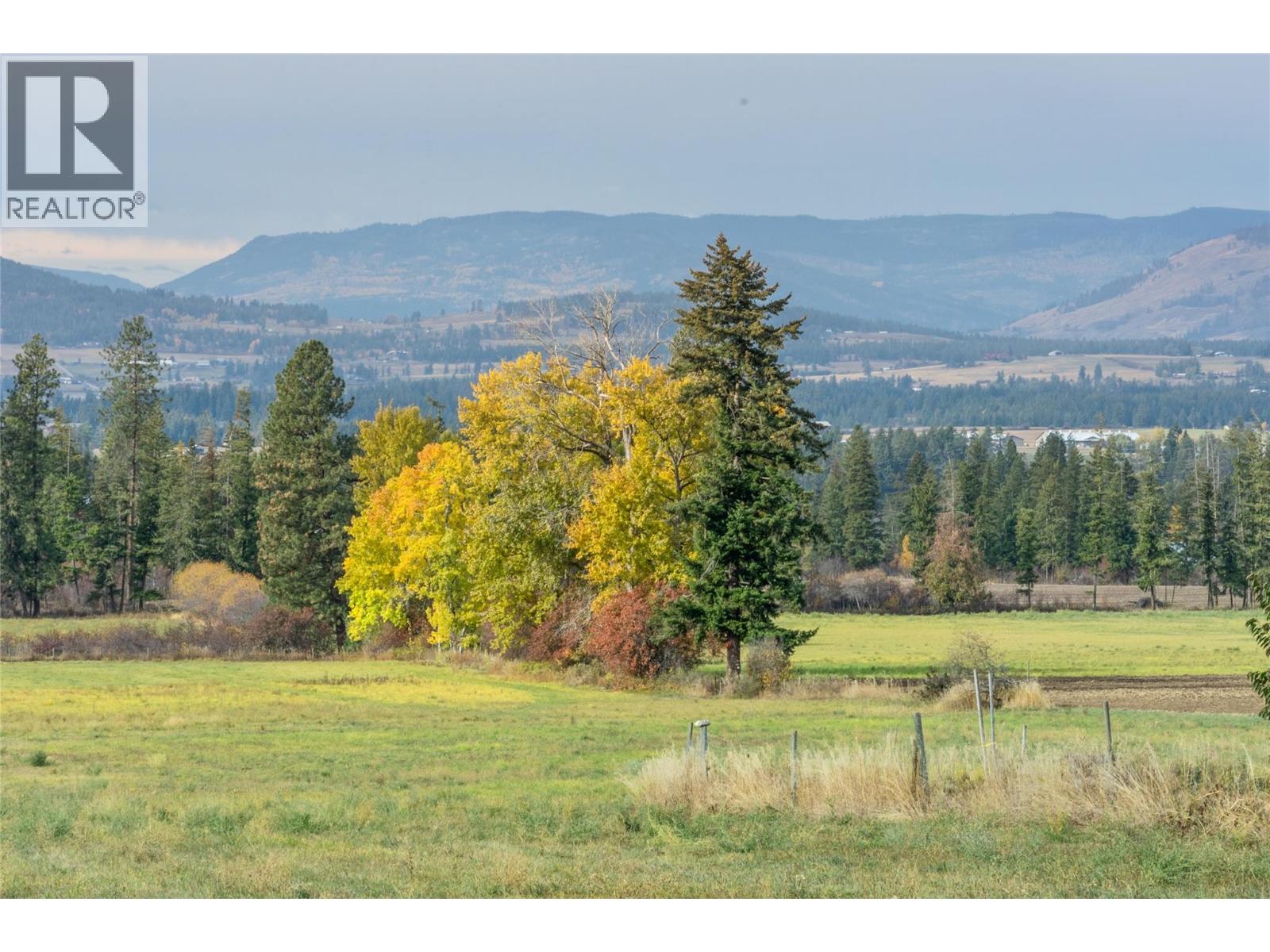  1277 Mountain View Road, Spallumcheen