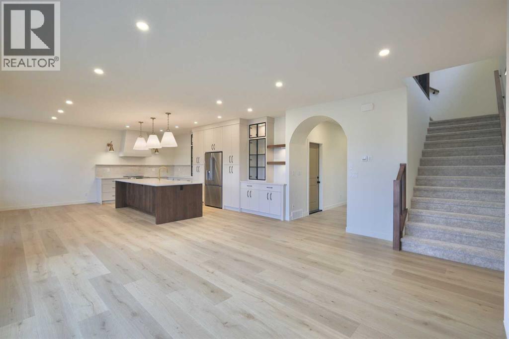 Single Family House for Sale in  Eaton Crescent Evergreen Red Deer 