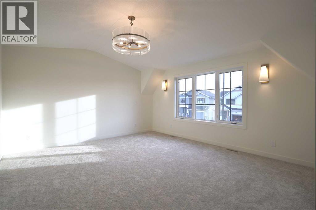 Single Family House for Sale in  Eaton Crescent Evergreen Red Deer 