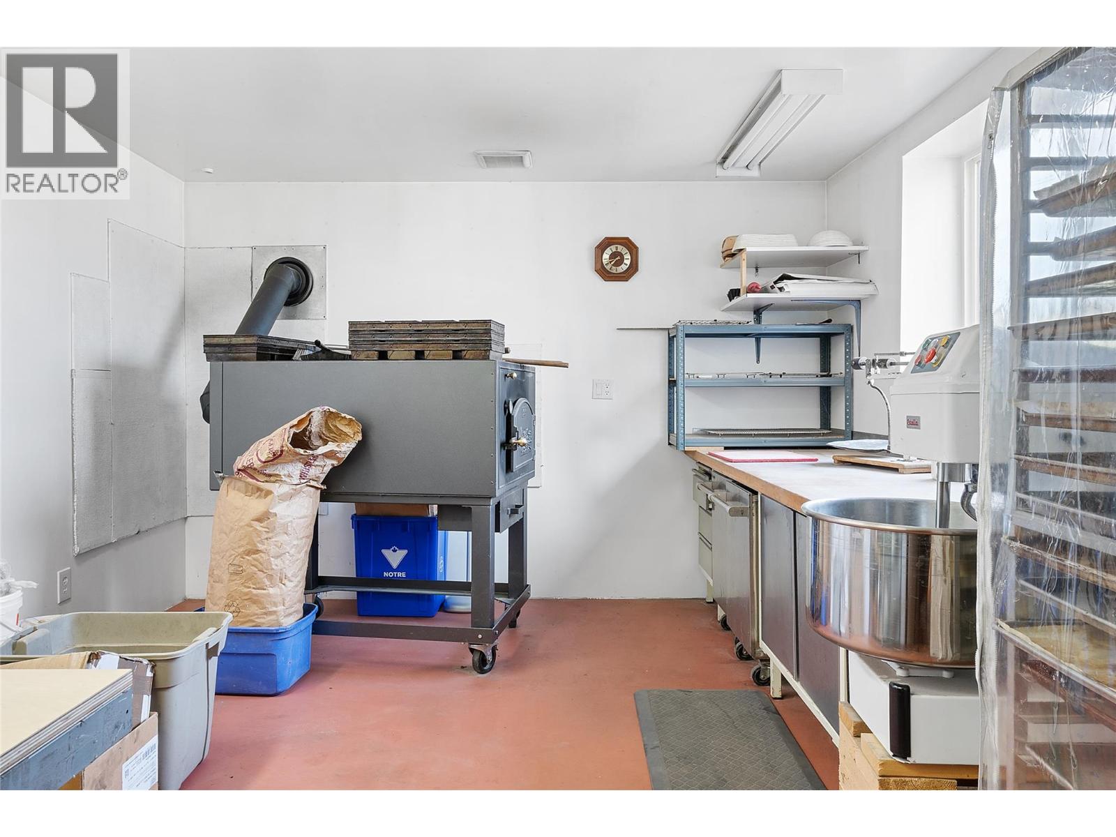  1277 Mountain View Road, Spallumcheen