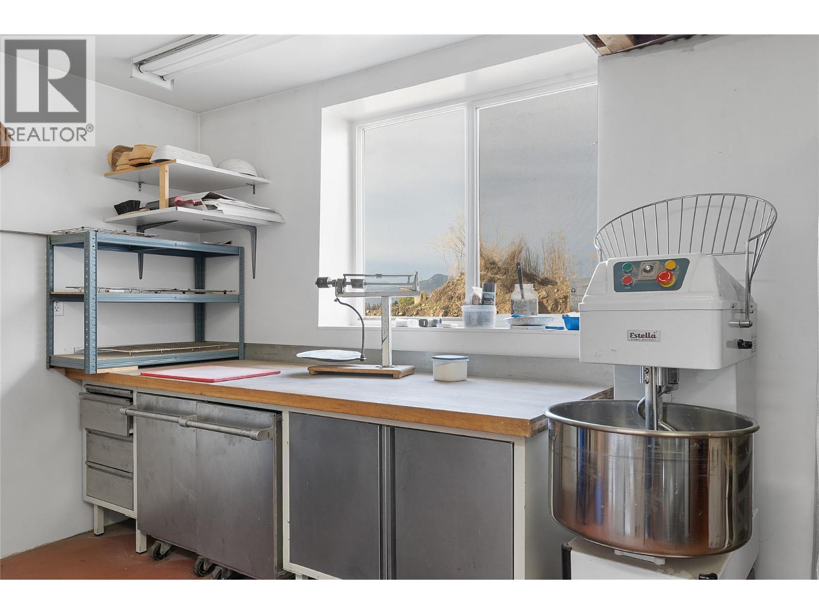  1277 Mountain View Road, Spallumcheen