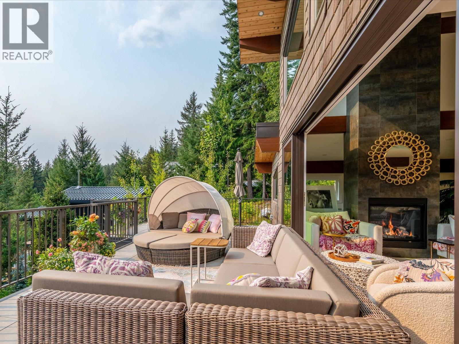 9331 EMERALD DRIVE, Whistler