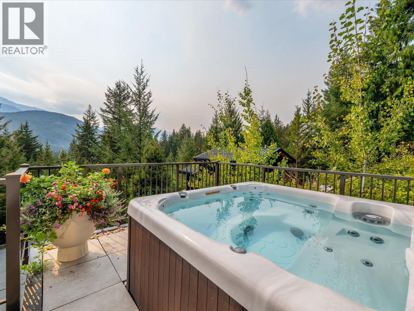 9331 EMERALD DRIVE, Whistler