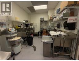 J3 2095 Prince Of Wales Drive, Regina, SK S4V3A6 Photo 12