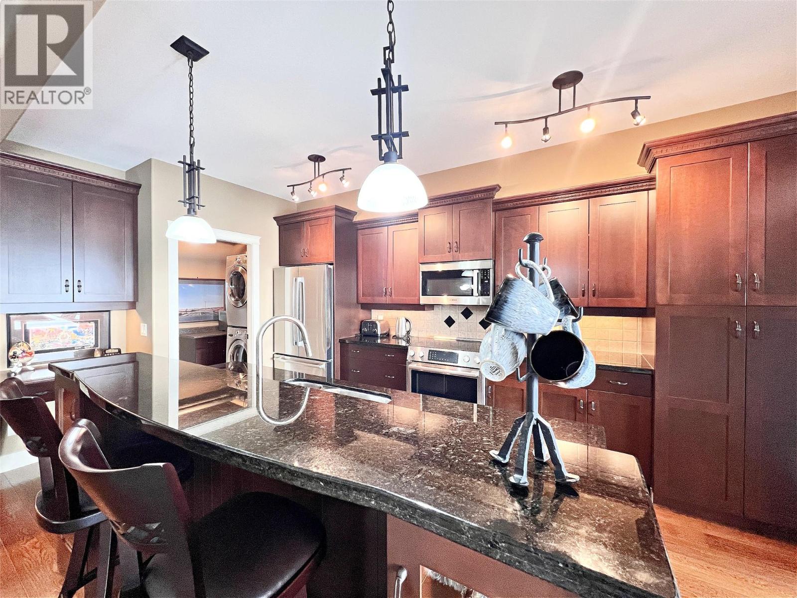 222 4350 Ponderosa Drive, Peachland