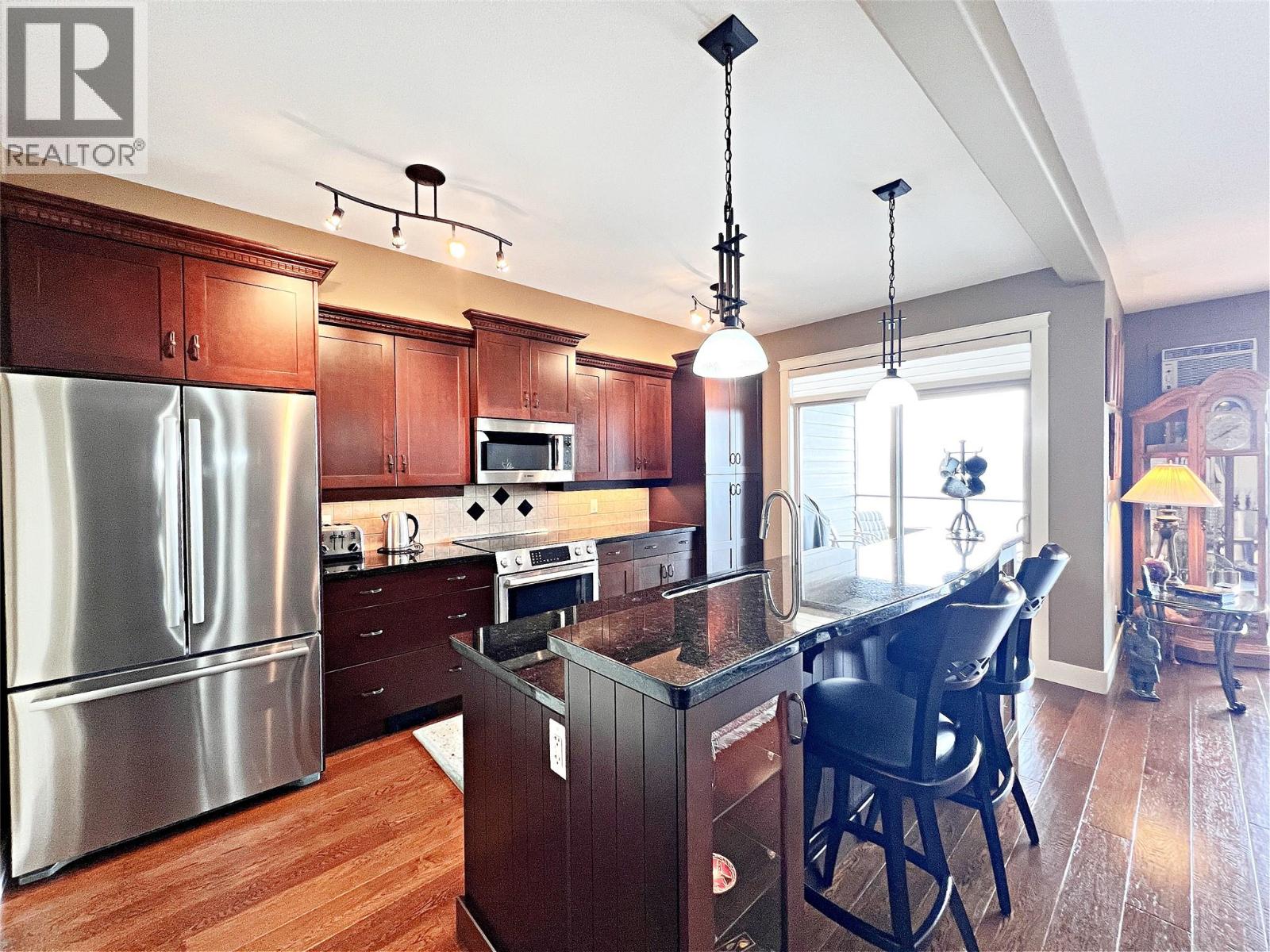 222 4350 Ponderosa Drive, Peachland