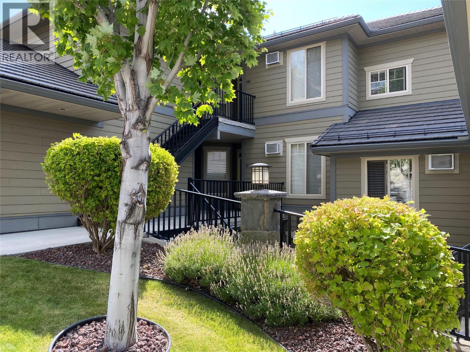 222 4350 Ponderosa Drive, Peachland