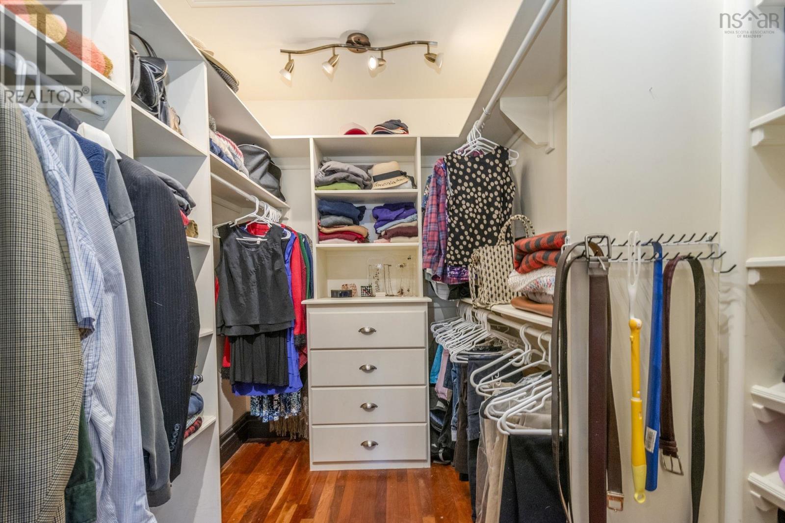 Property 27 of 51 of 38 Dalhousie Avenue