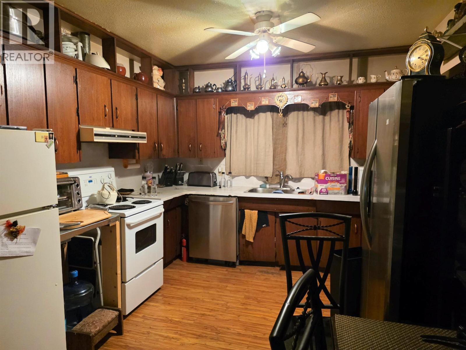 21881 TAYLOR AVENUE - 7