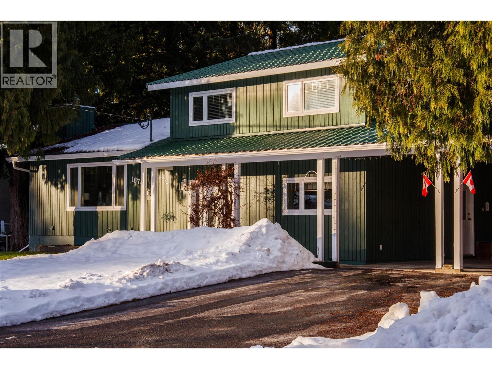 1674 Dogwood Drive, Revelstoke