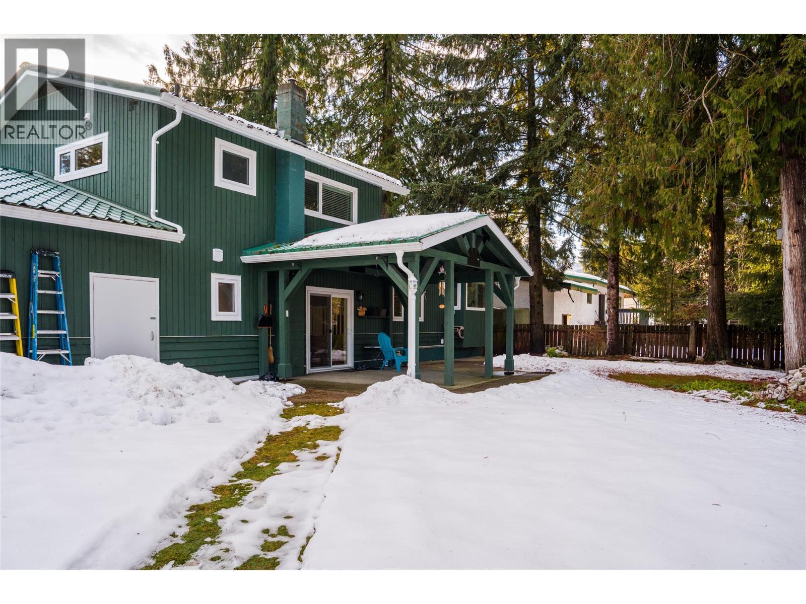 1674 Dogwood Drive, Revelstoke