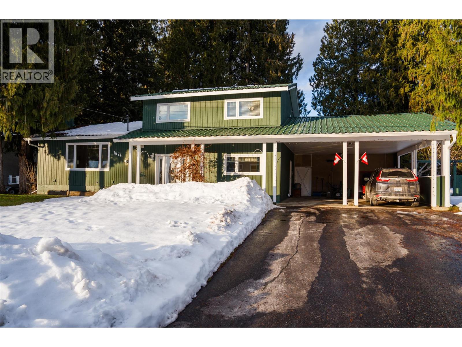 1674 Dogwood Drive, Revelstoke
