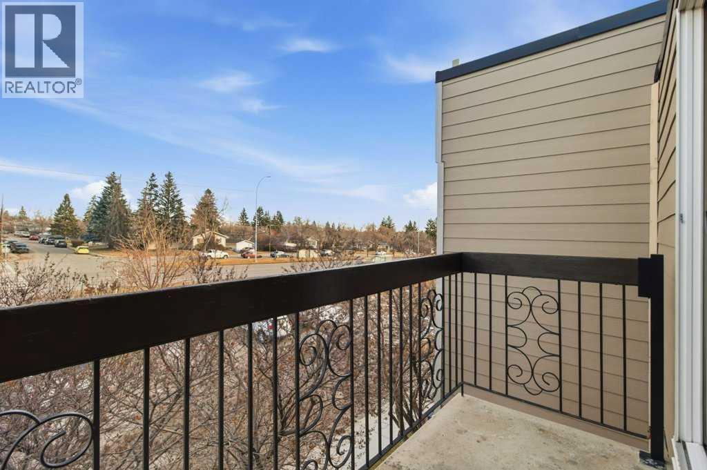 Single Family House for Sale in   Heritage Drive SE Acadia Calgary 