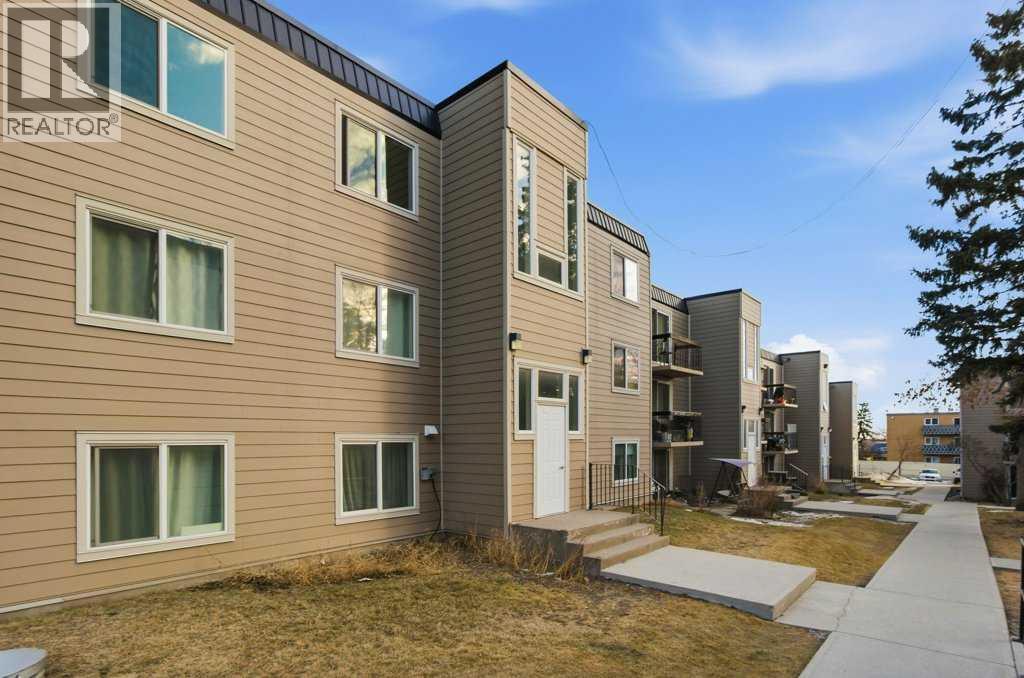 Single Family House for Sale in   Heritage Drive SE Acadia Calgary 