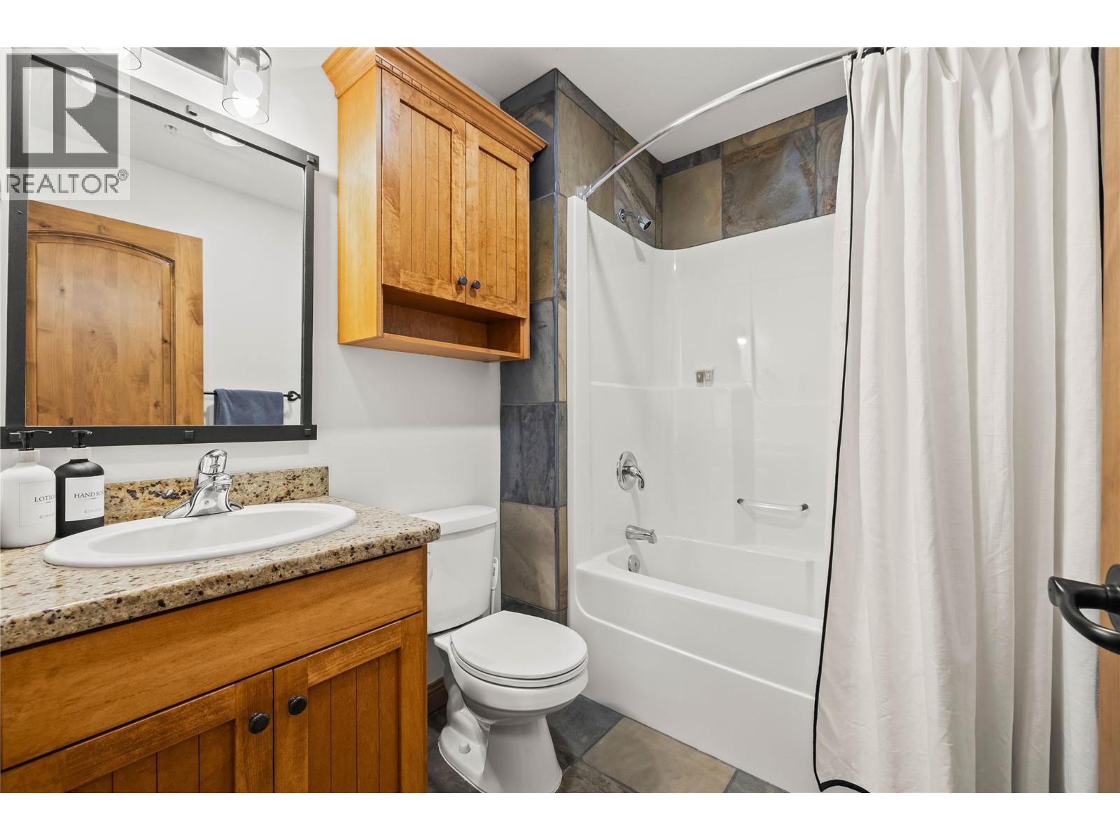 401 7700 Porcupine Road, Big White