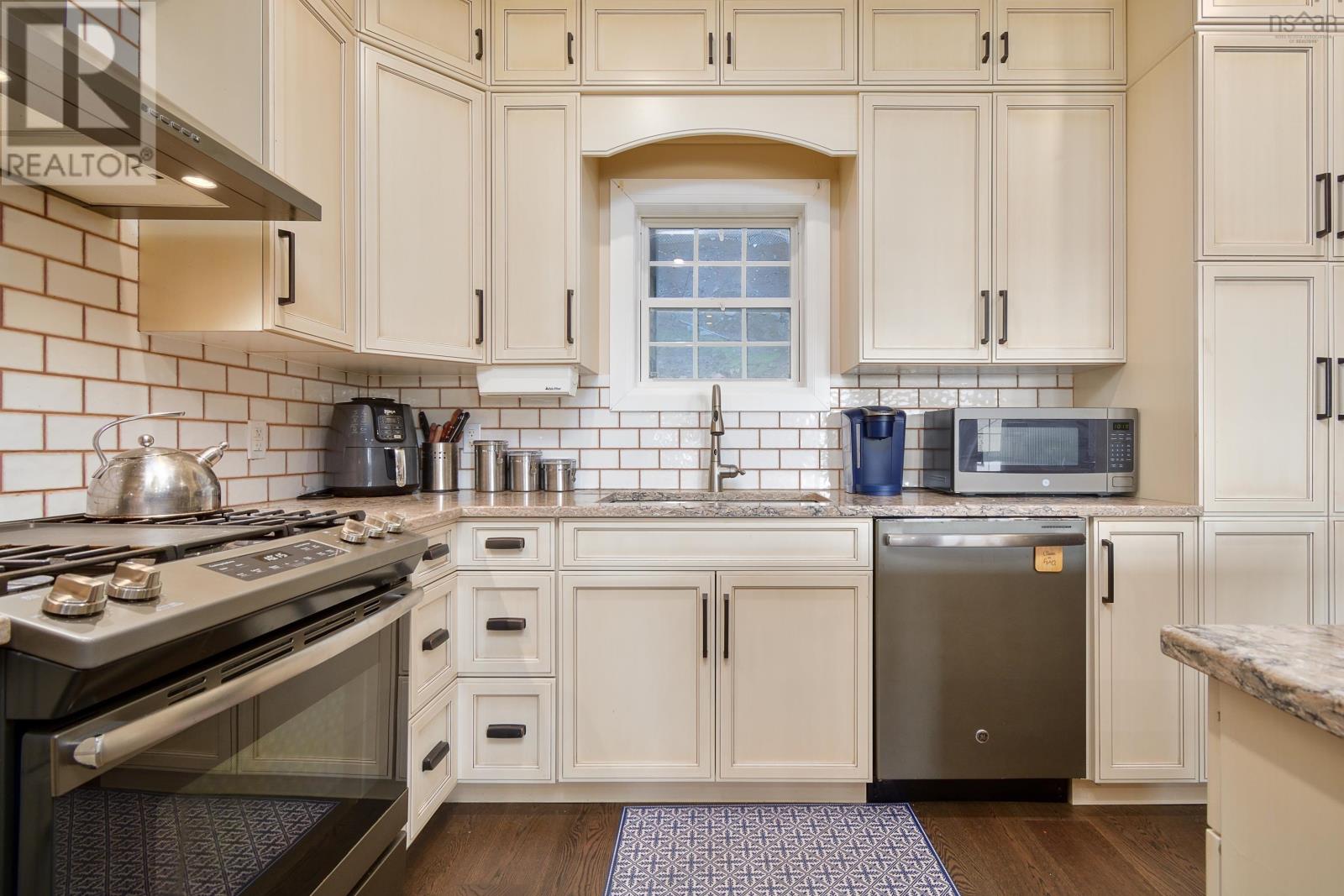 Property 13 of 45 of 39170 CABOT TRAIL Road