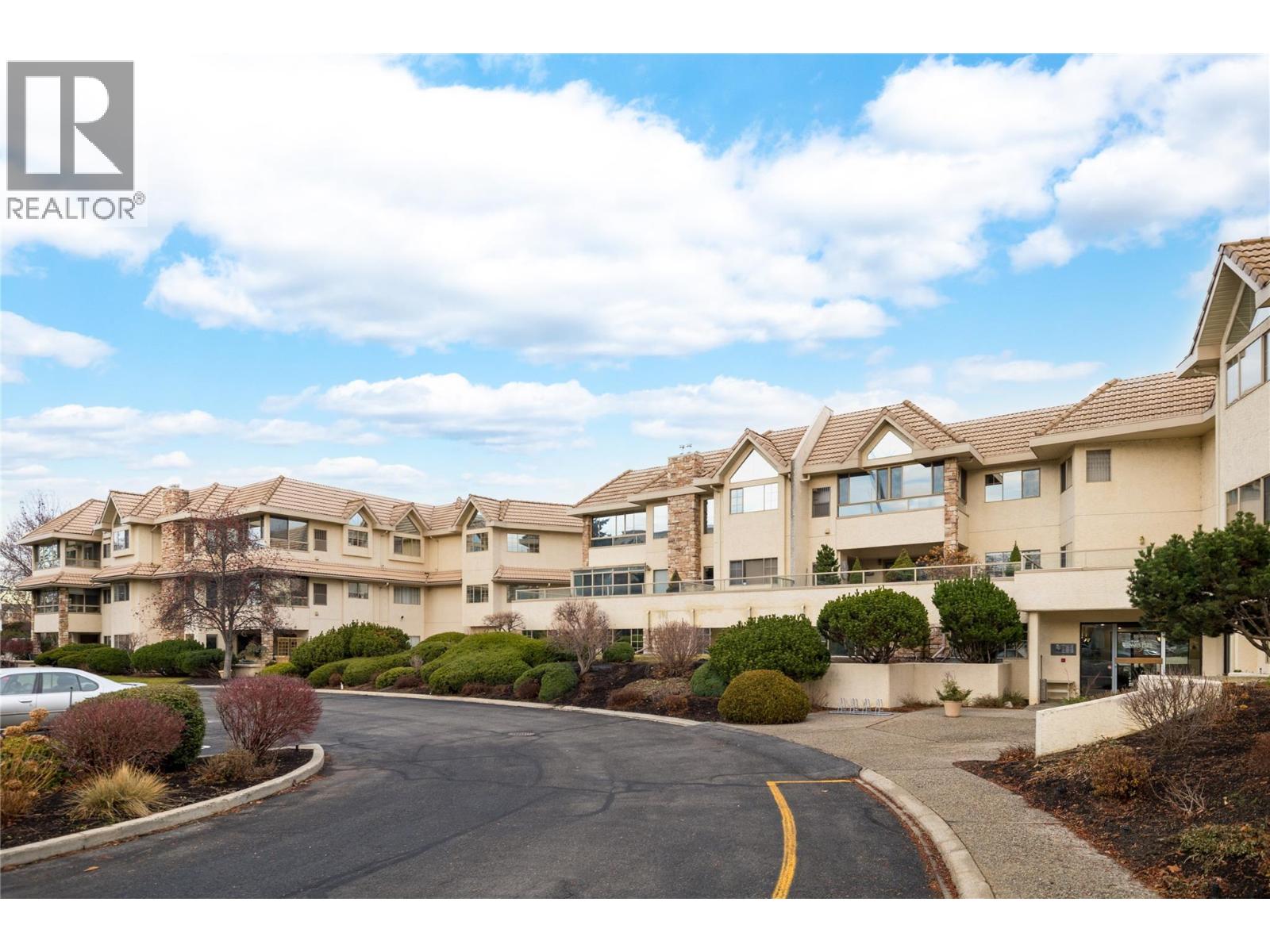 213 3335 Richter Street, Kelowna