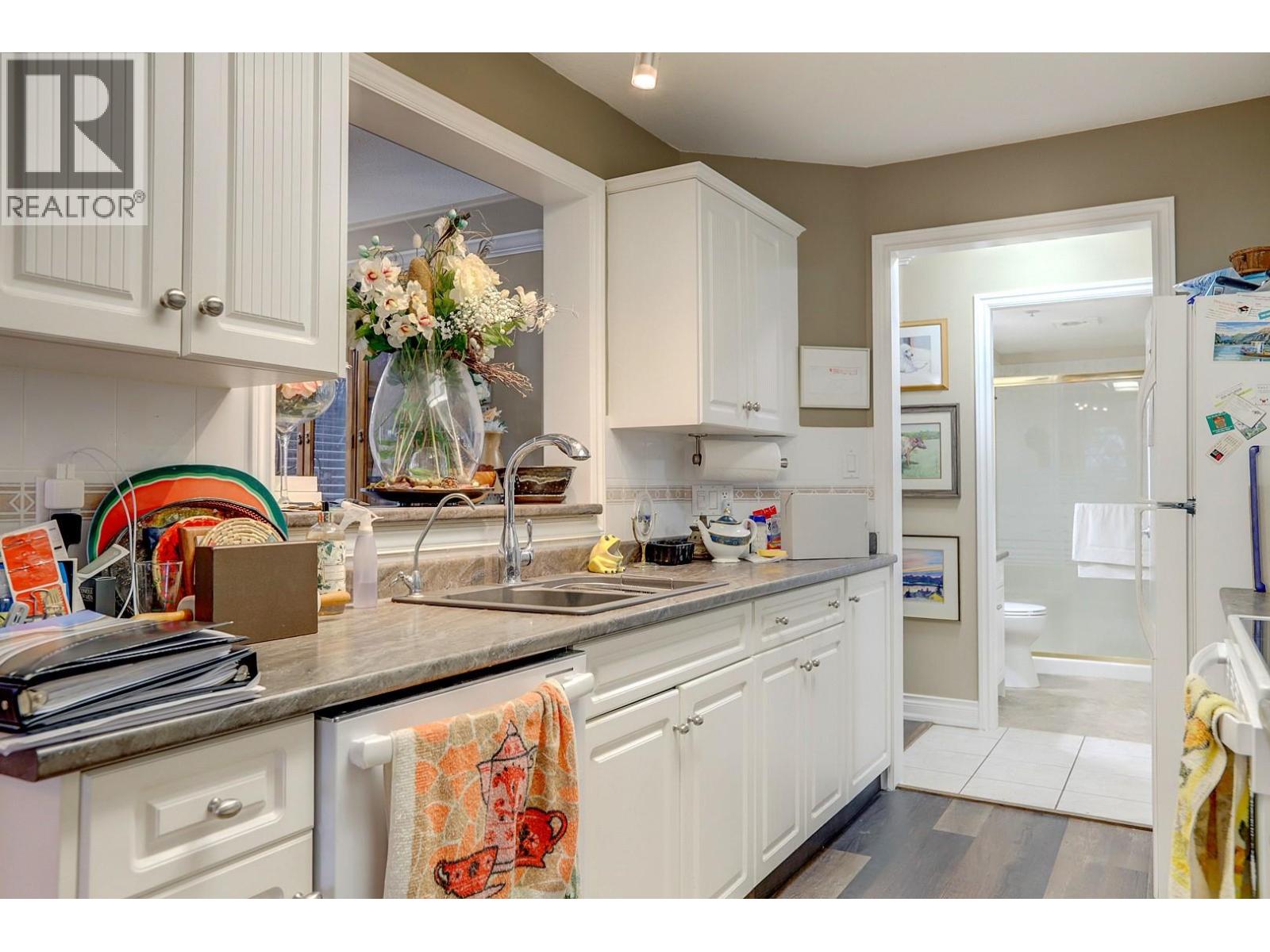 111 3220 Centennial Drive, Vernon