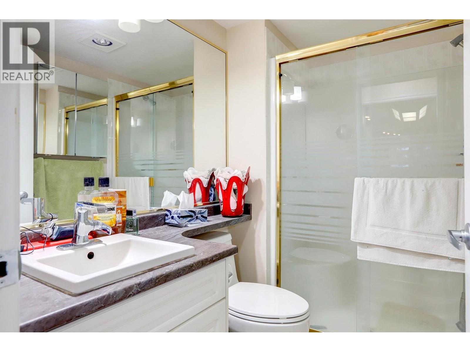 111 3220 Centennial Drive, Vernon